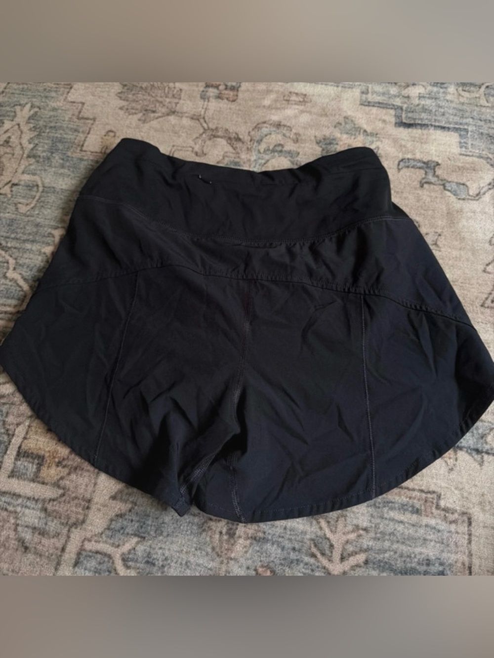 Quince shorts size small black athletic with liner activewear